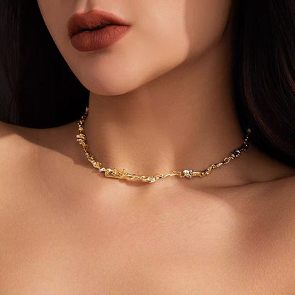 Twisted necklace