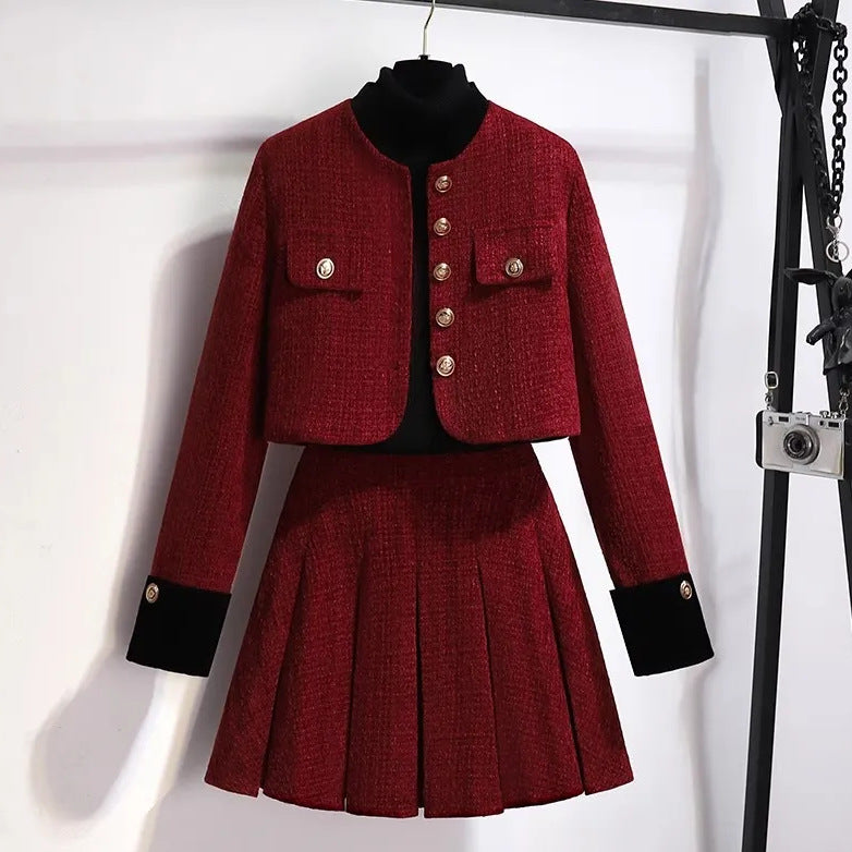 Two-piece set of pleated skirts