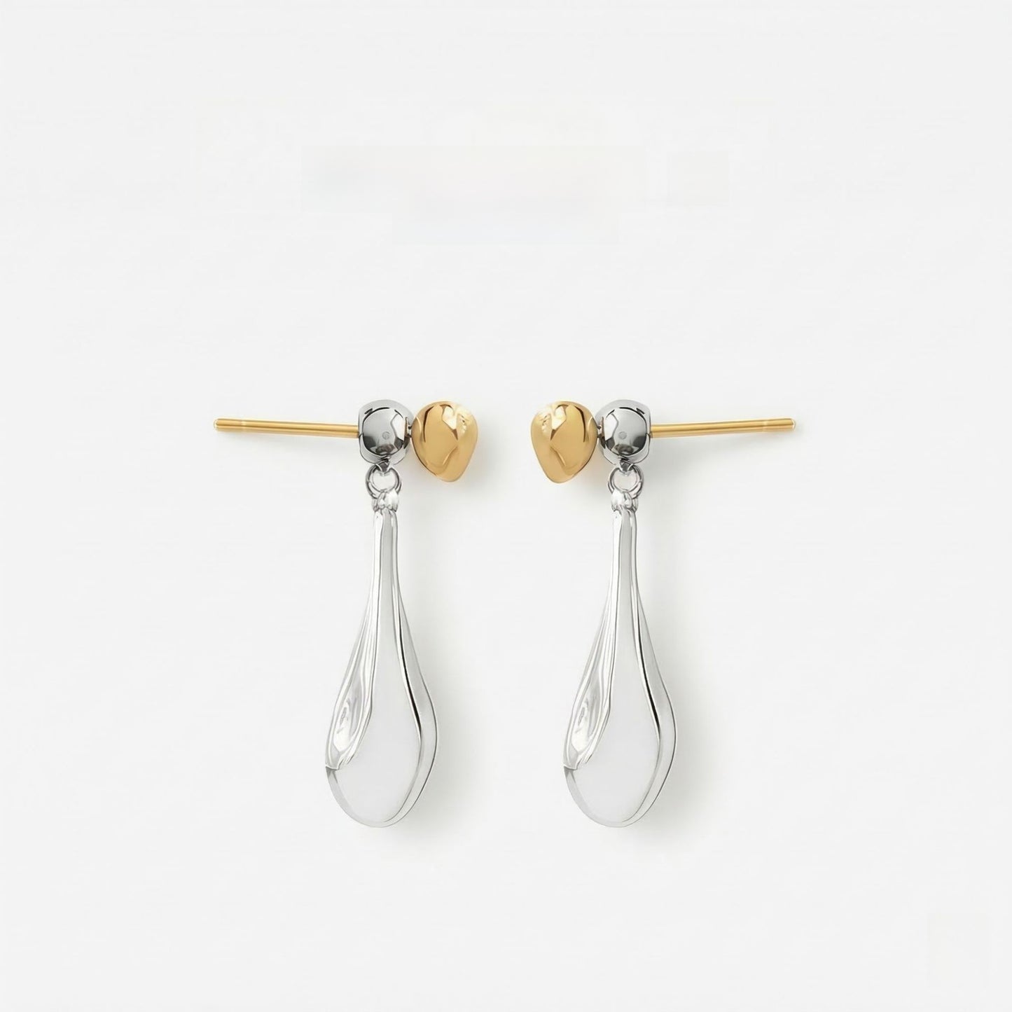 Two-tone waterdrop earrings