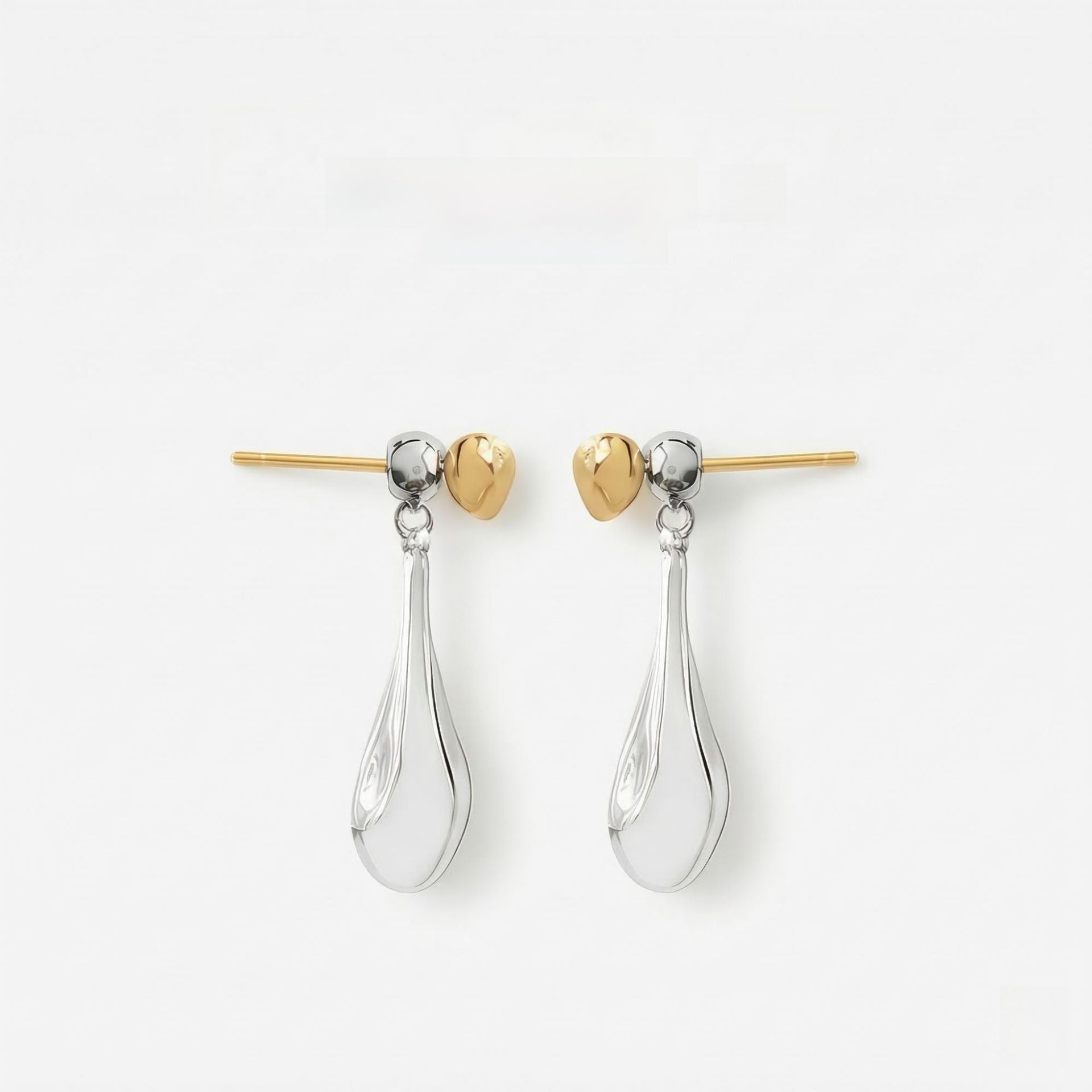 Two-tone waterdrop earrings