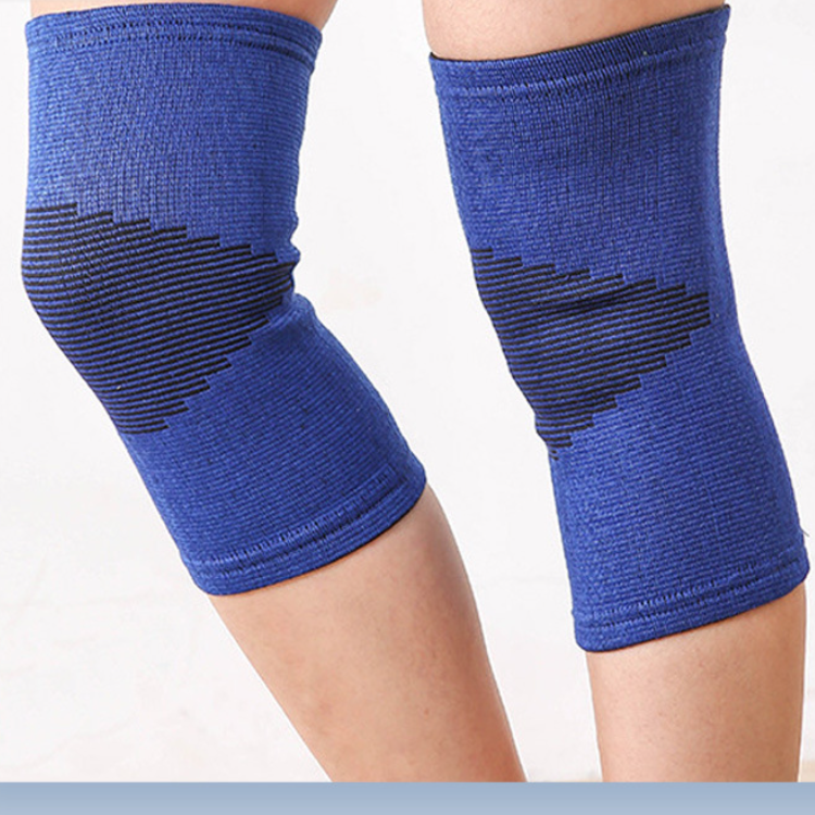 Two-way stretch knee pads for warmth