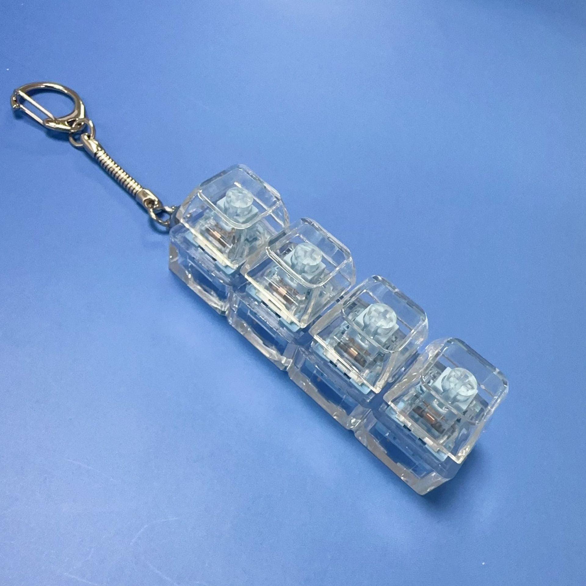 Uncompressed toy keychain hanger