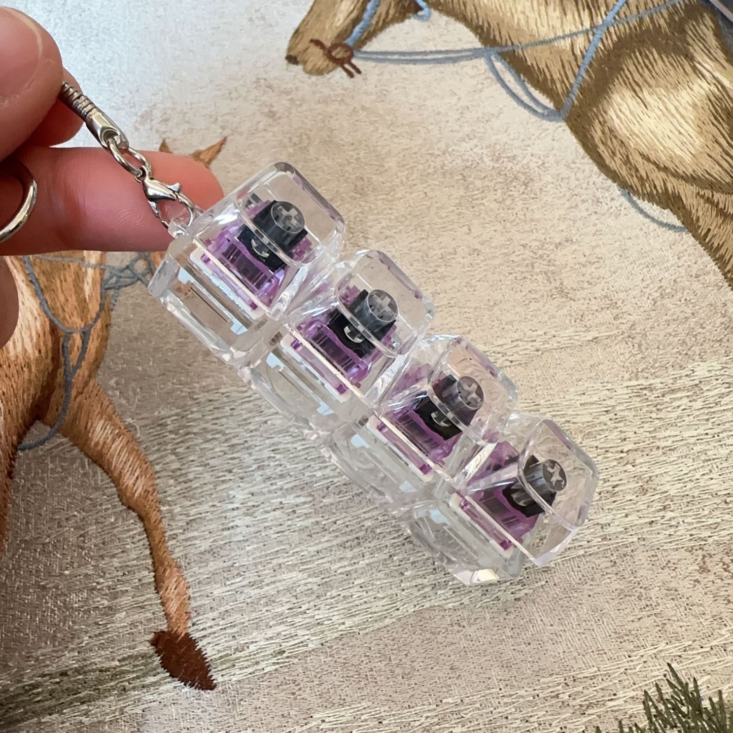 Uncompressed toy keychain hanger