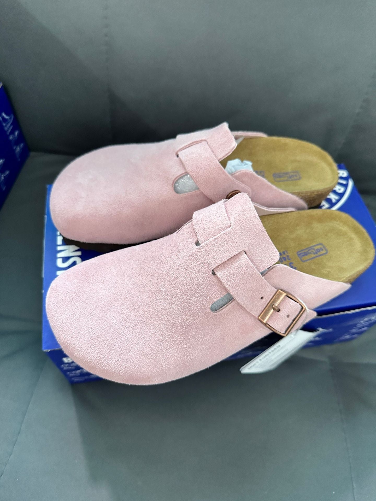 Unisex Cowhide Leather Slippers