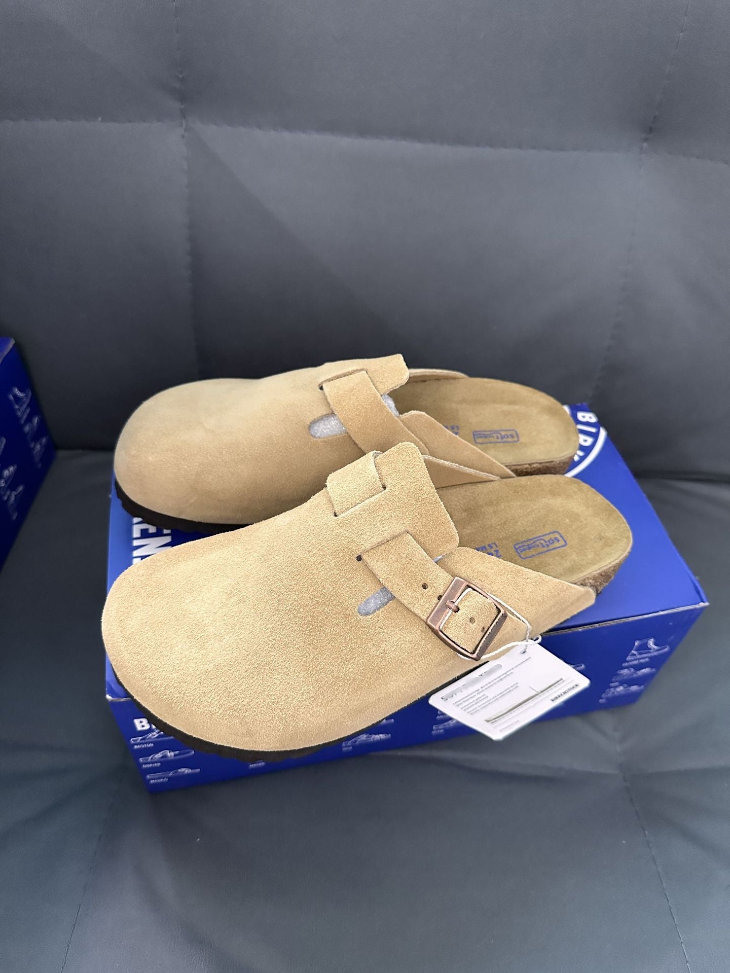 Unisex Cowhide Leather Slippers
