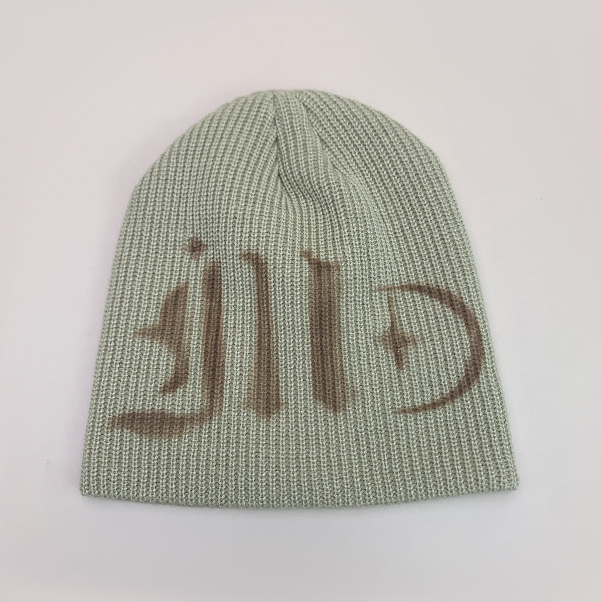 Unisex knitted beanie for warmth