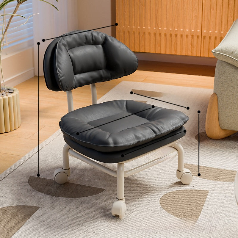 Universal roller skate stool