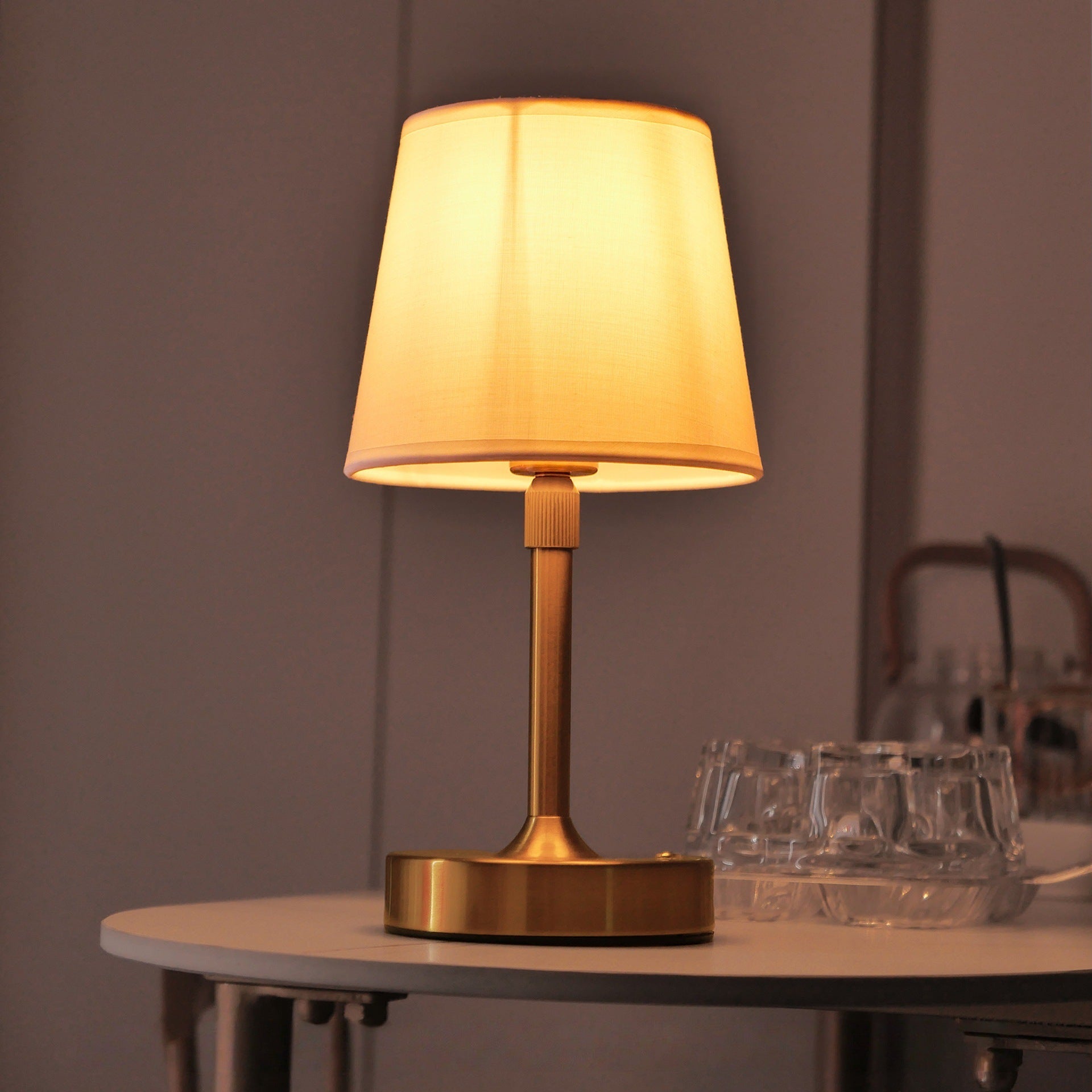 USB Table Lamp