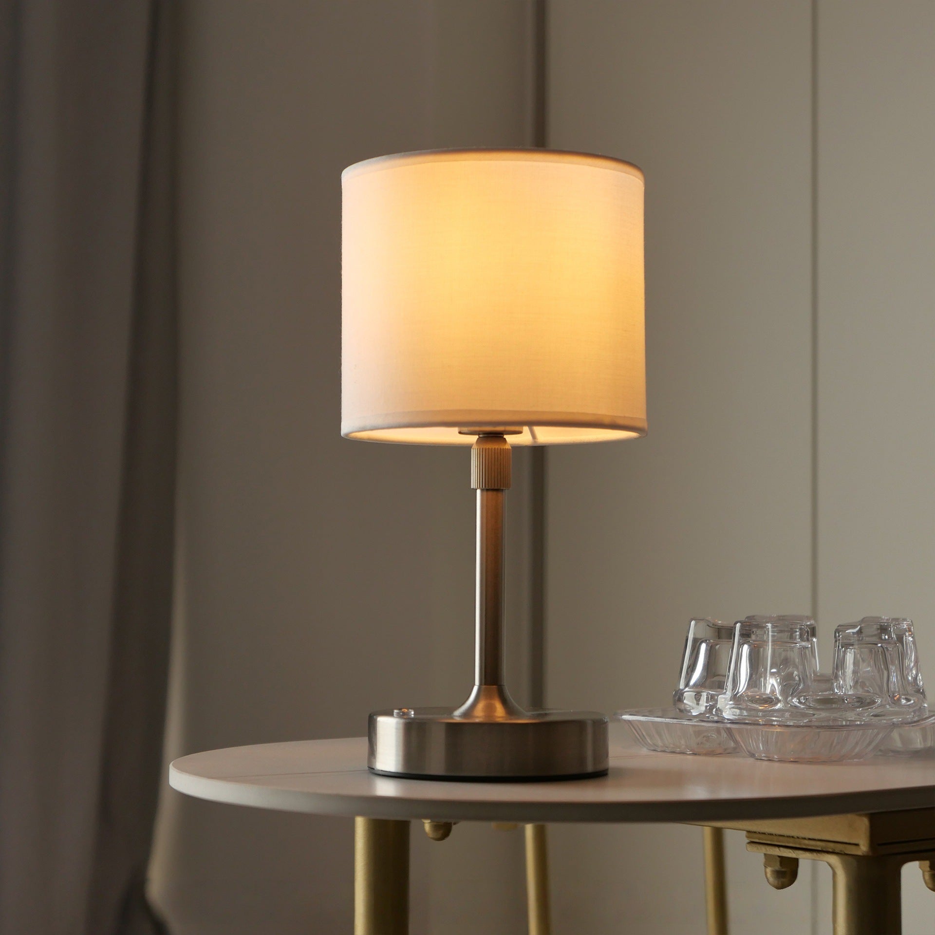 USB Table Lamp