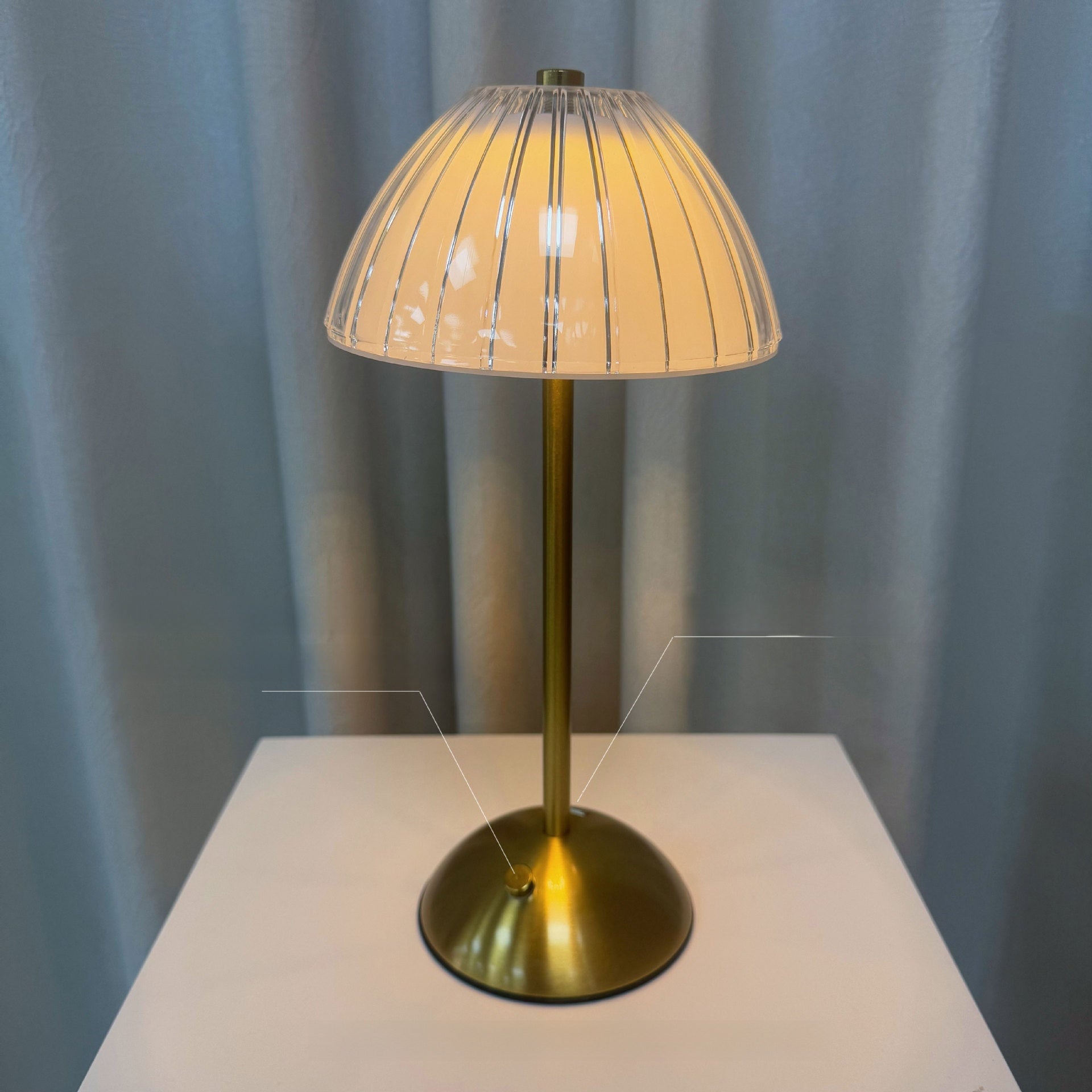 USB Table Lamp