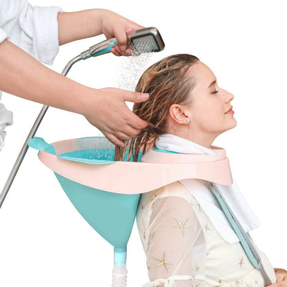 Use the hair washing and drying device