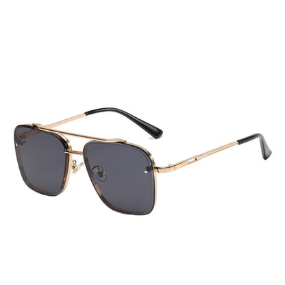 UV-protective and glare-reducing sunglasses