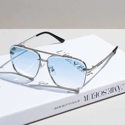 UV-protective and glare-reducing sunglasses