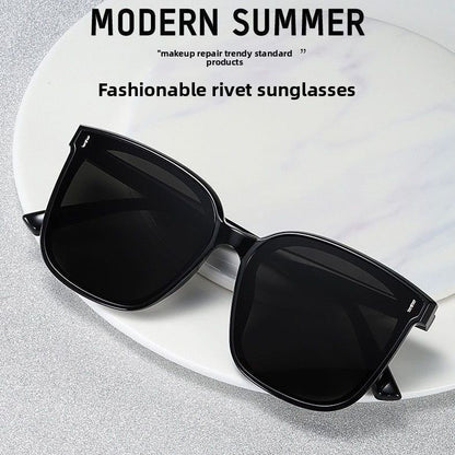 UV-resistant glasses