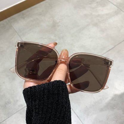 UV-resistant glasses