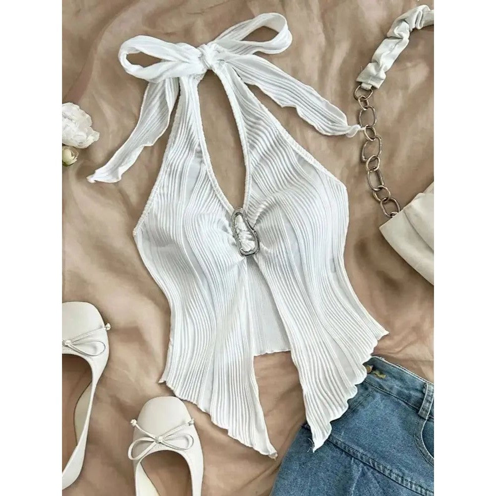 V-neck collarless short-sleeved top