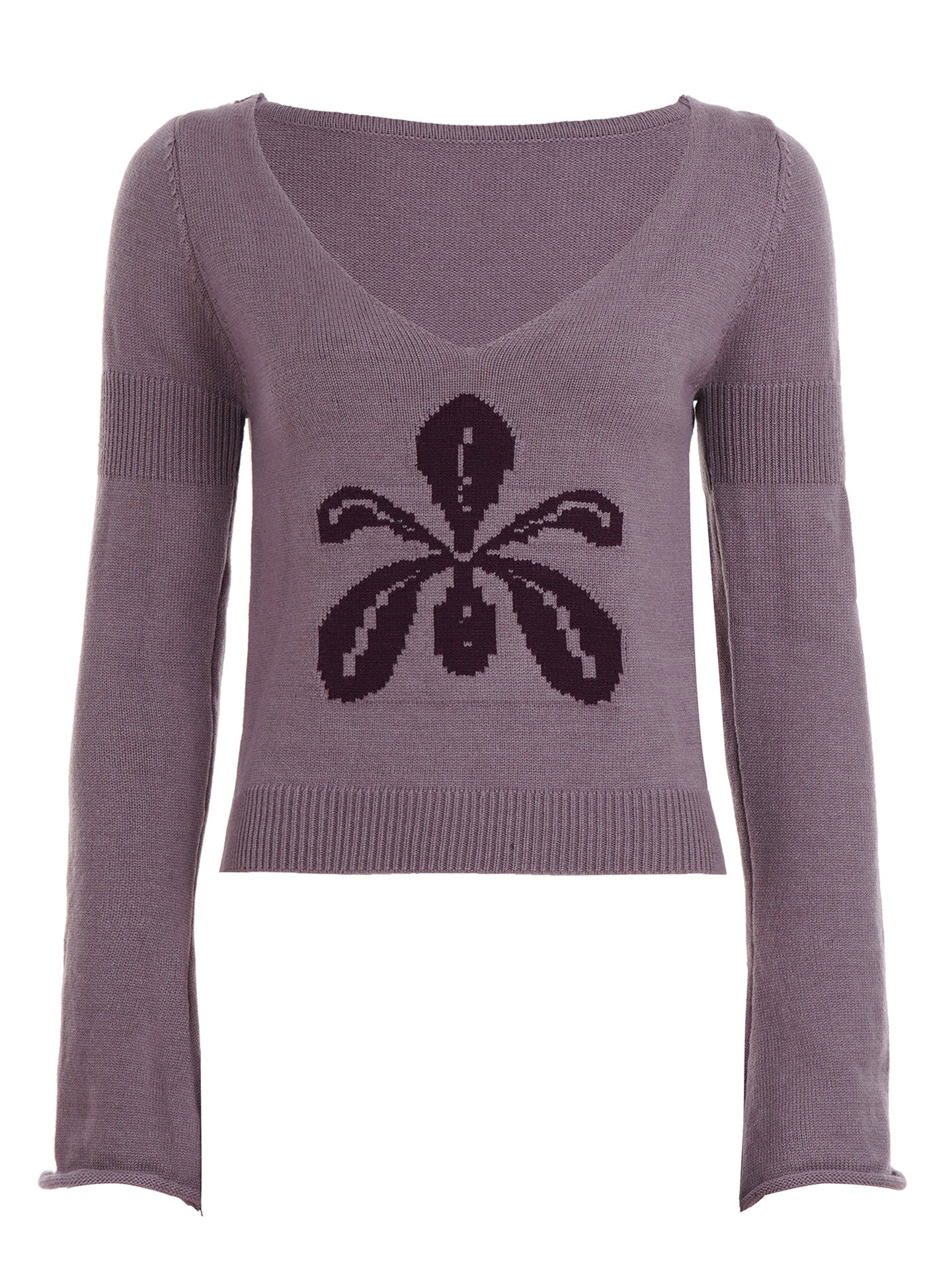 V-neck fitted sweater