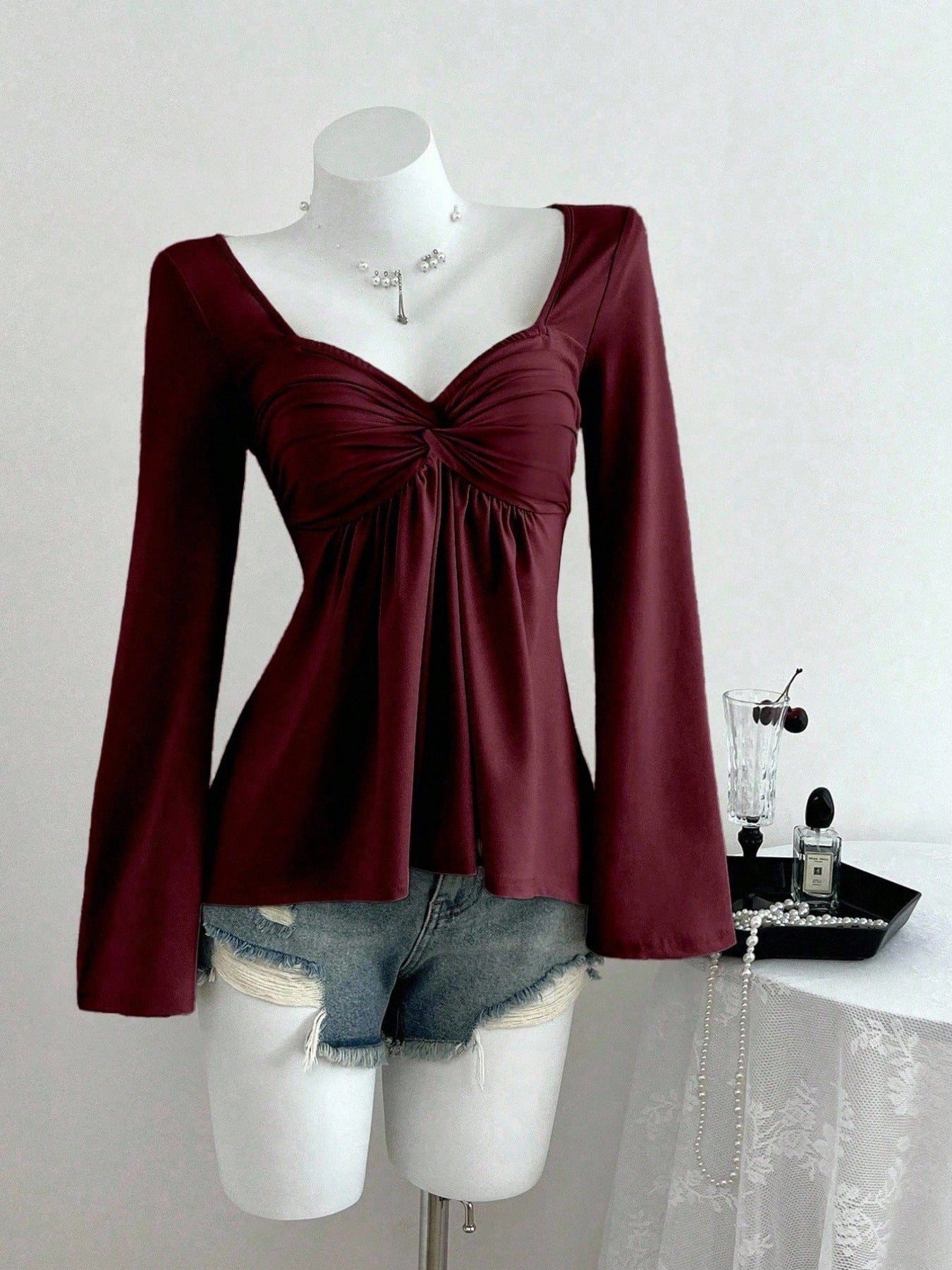V-neck long-sleeve elegant T-shirt