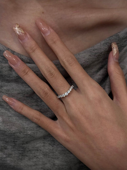 V-Shaped Lab-Grown Diamond Ring