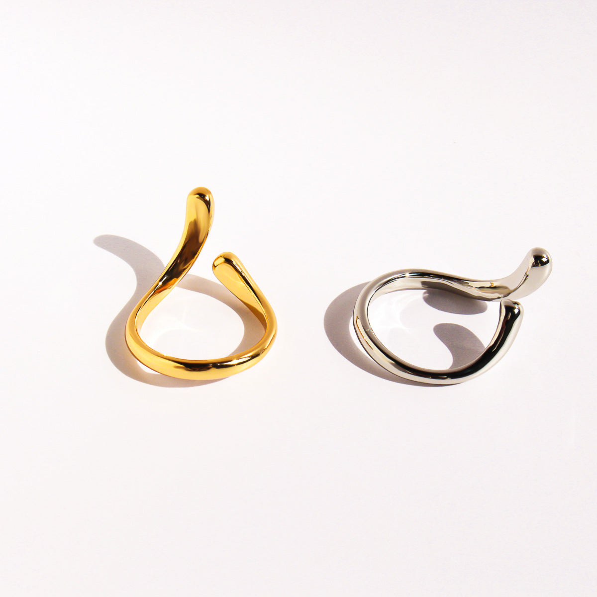 V-Shaped Ring