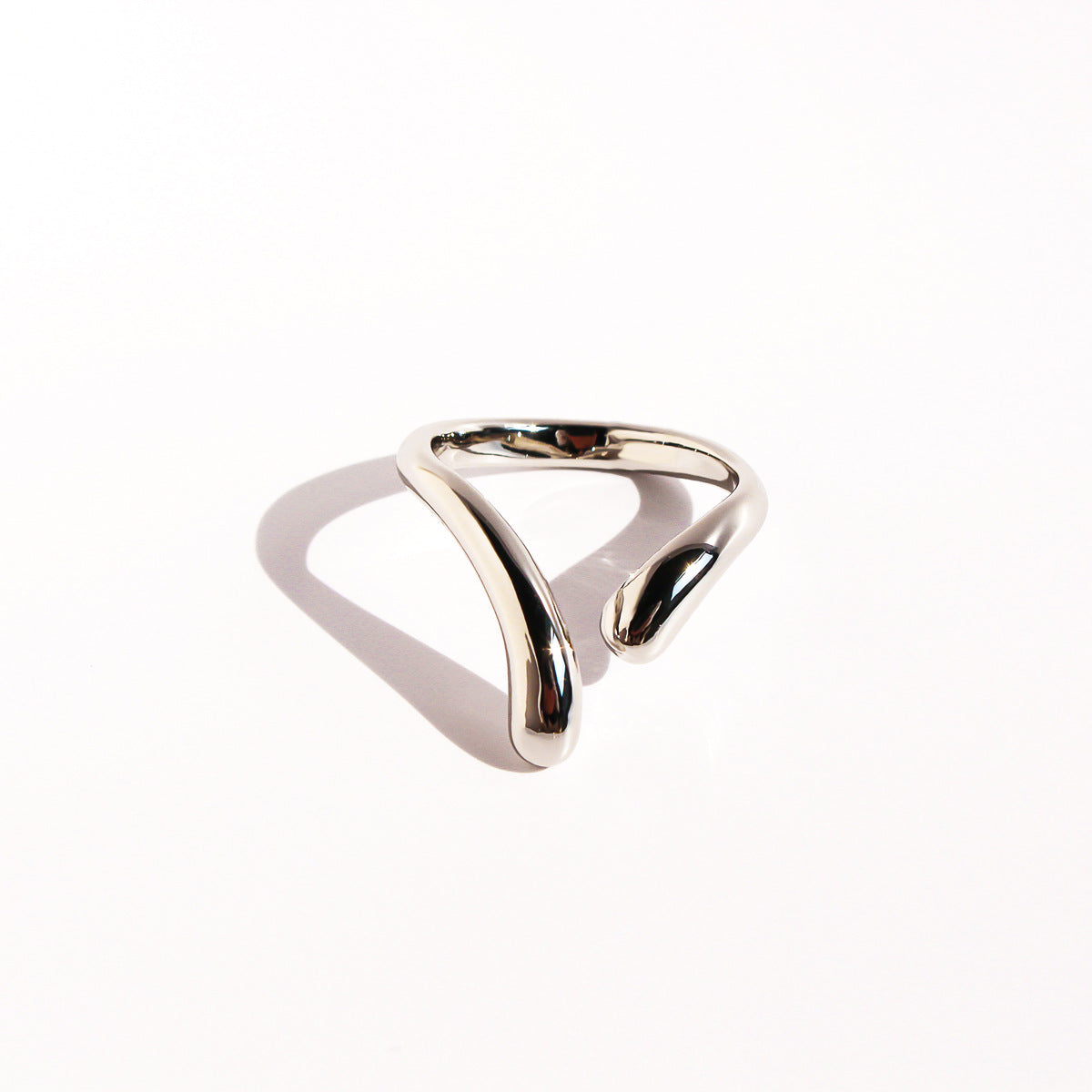 V-Shaped Ring
