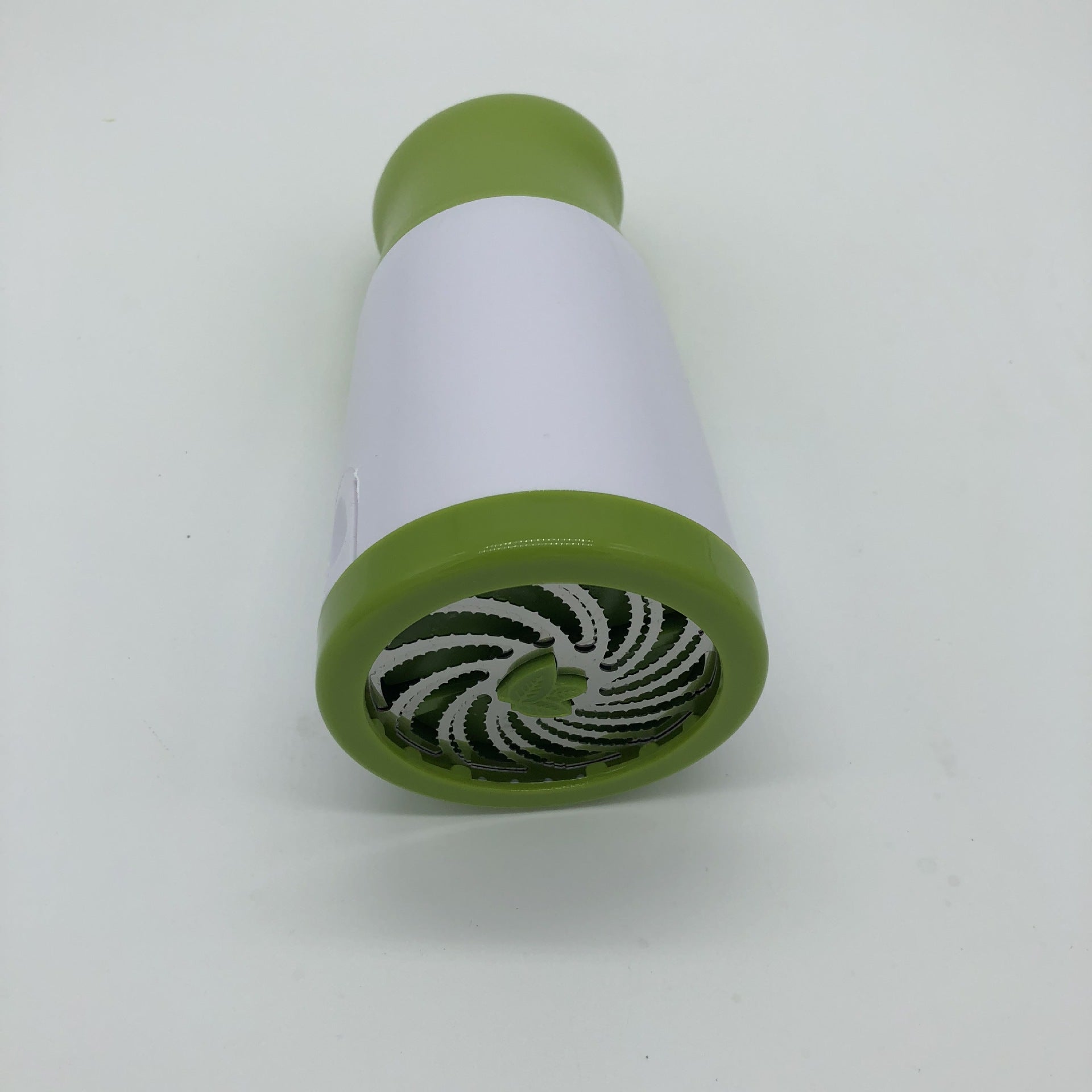 Vegetable shredder