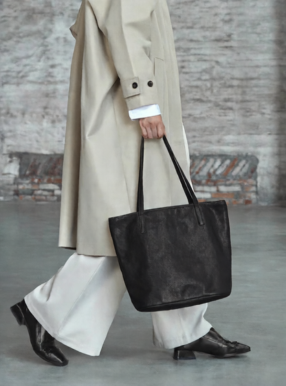Vegetable-Tanned Cowhide Tote Bag for Women