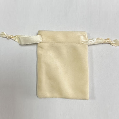 Velvet drawstring pocket