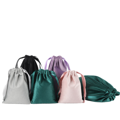 Velvet drawstring pocket