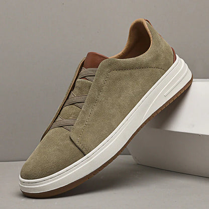 Velvet leather sports shoes