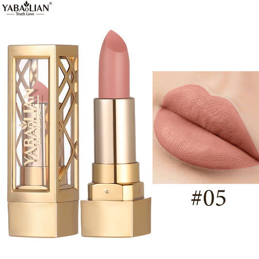 Velvet pearlescent lipstick