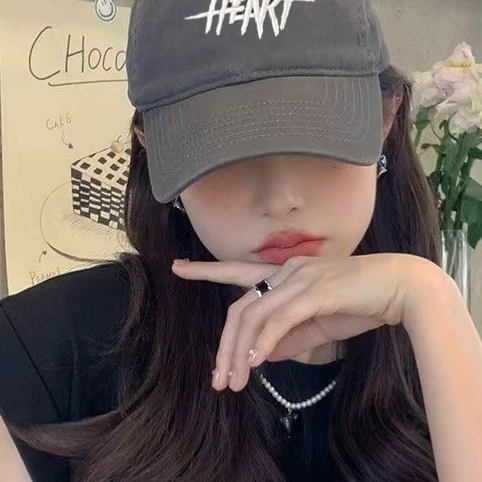 Versatile baseball cap