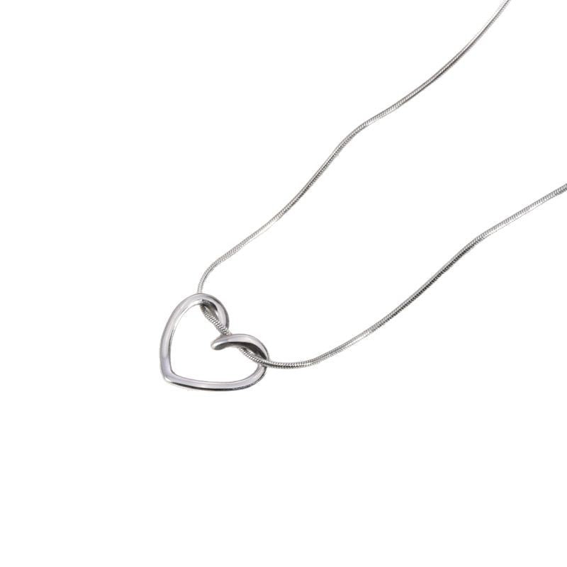 Versatile collarbone chain accessory