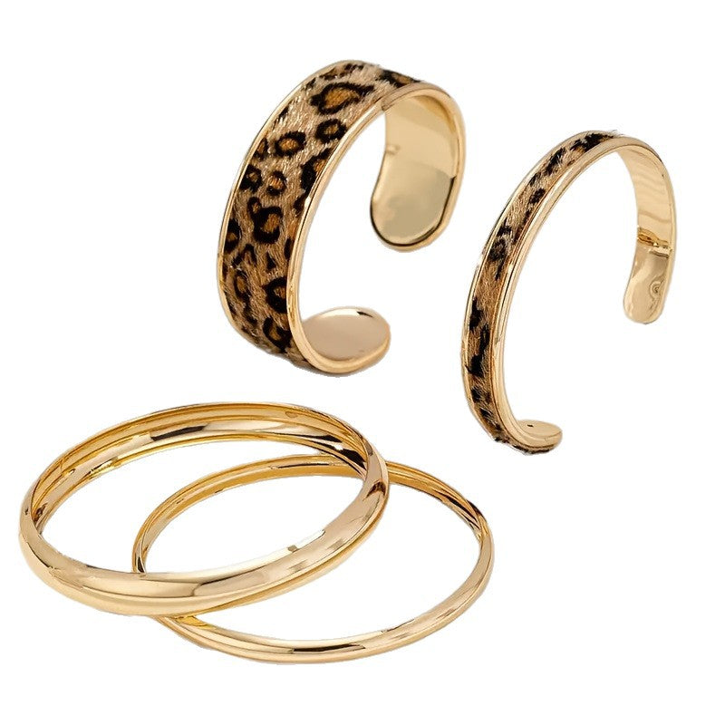 Versatile jewelry accessories