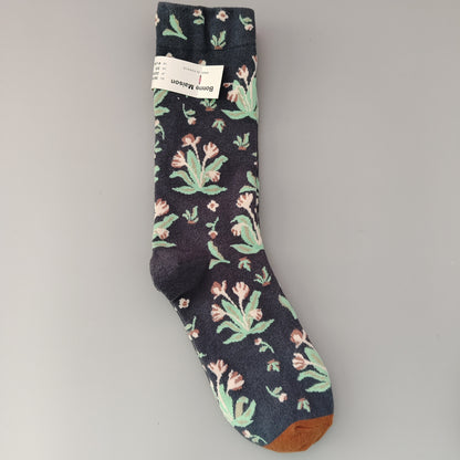 Versatile mid-calf socks