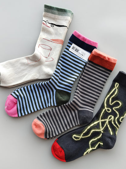 Versatile mid-calf socks