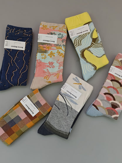 Versatile mid-calf socks