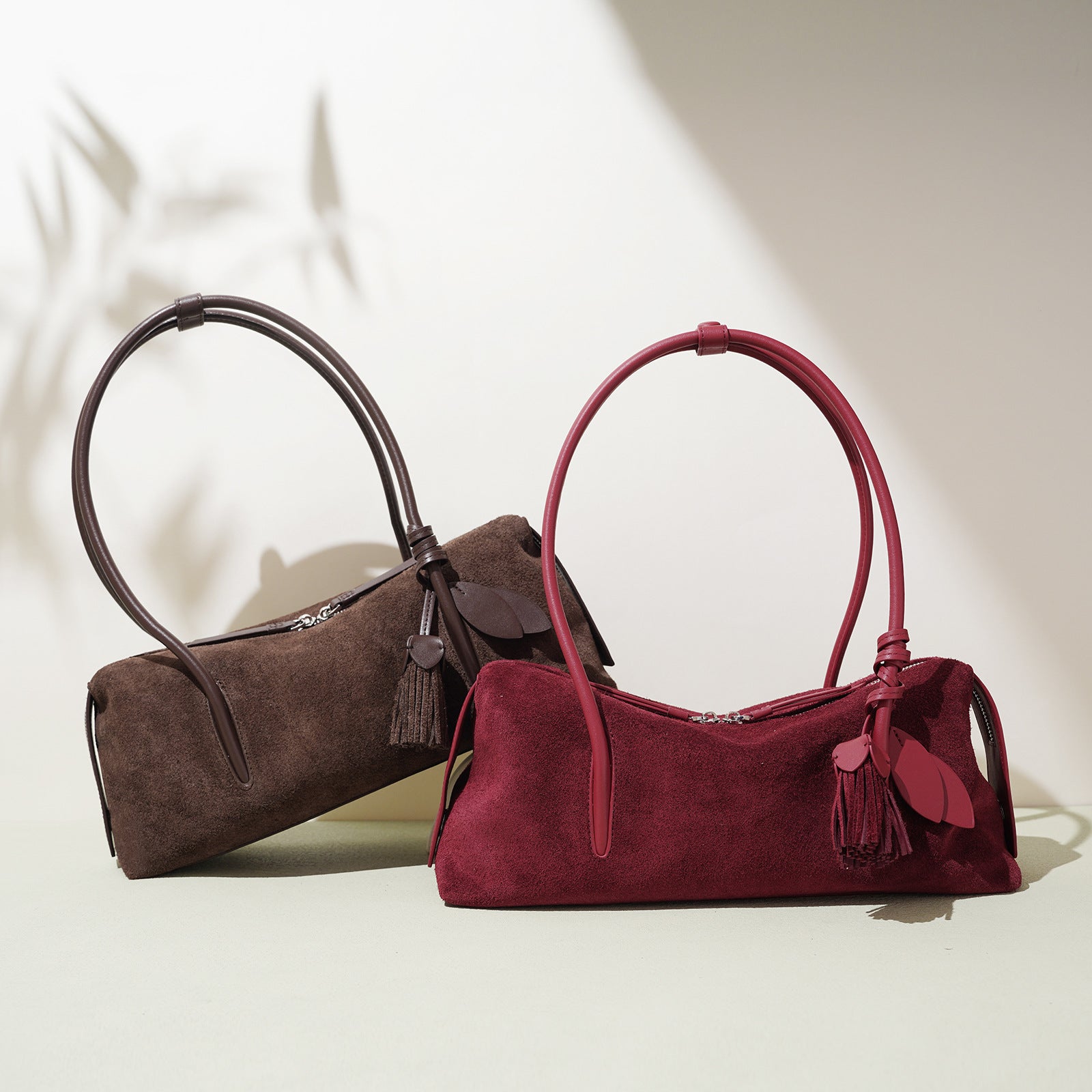 Versatile single-shoulder bag with an underarm strap