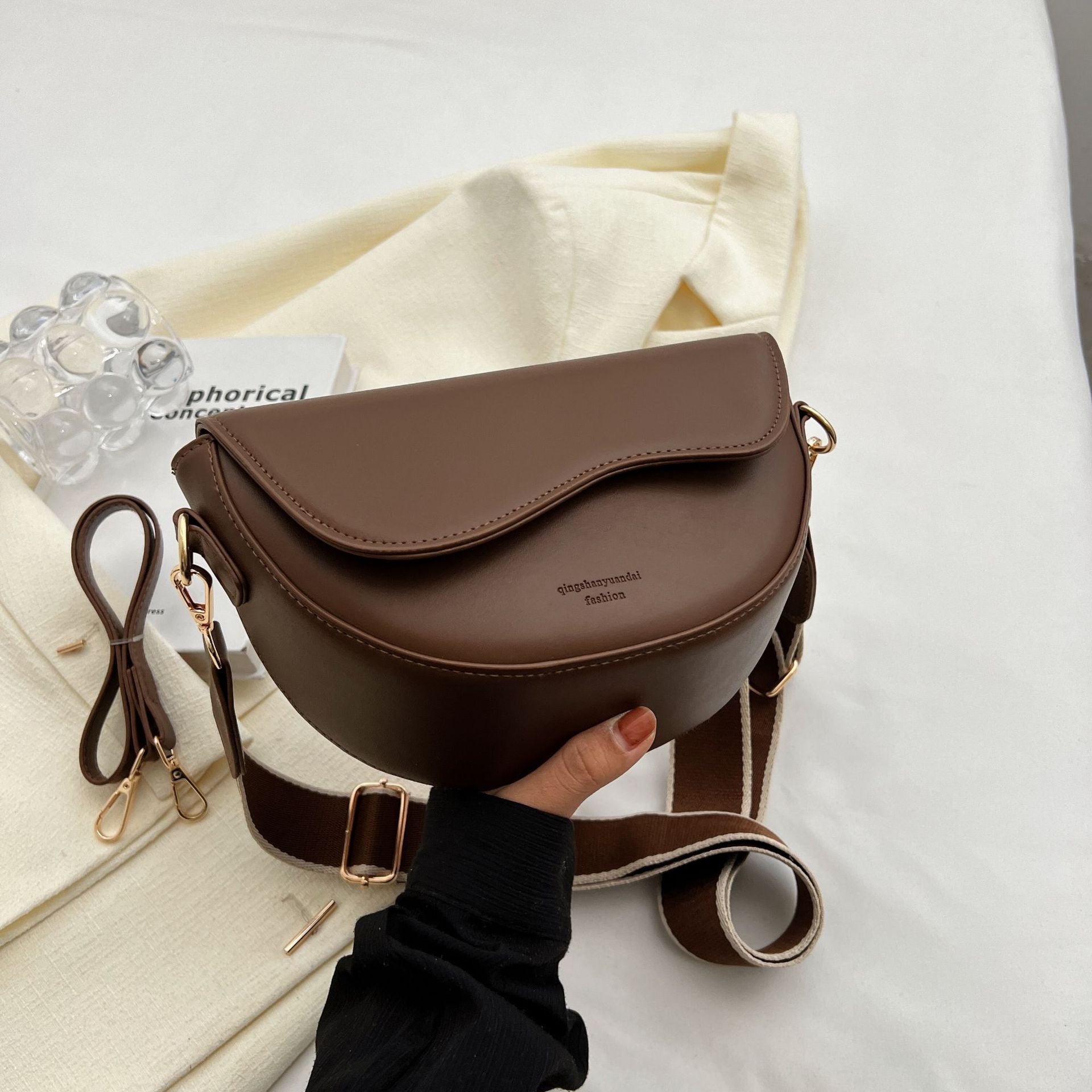 Versatile texture crossbody bag