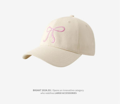 Versatile wide-brimmed