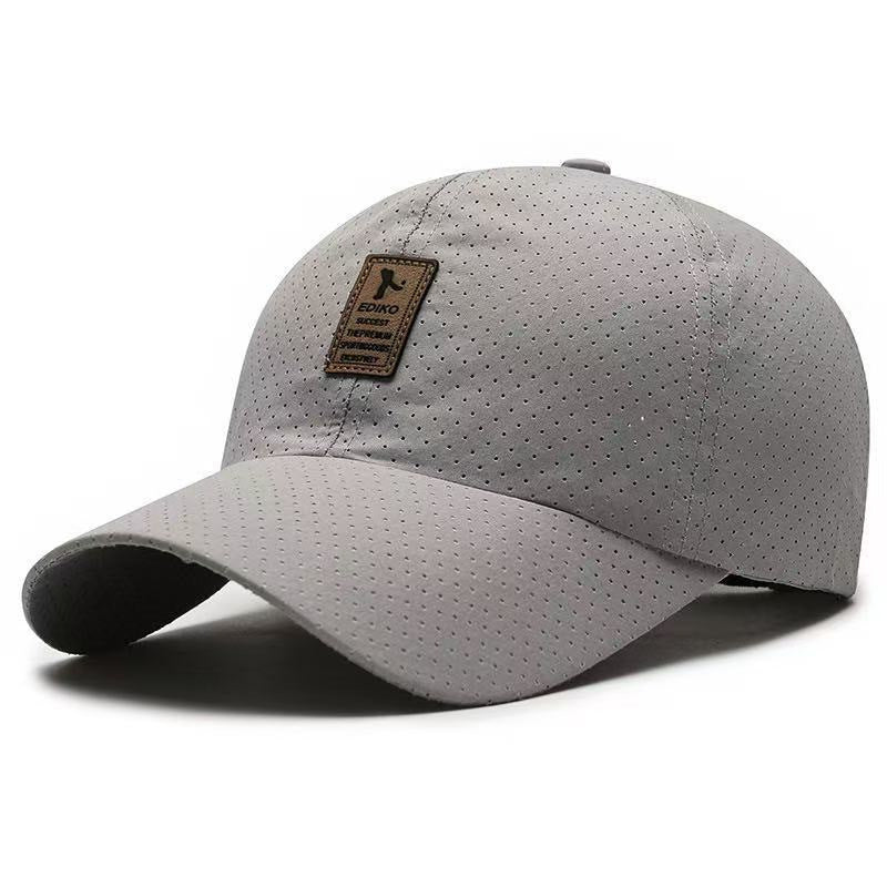Versatile wide-brimmed