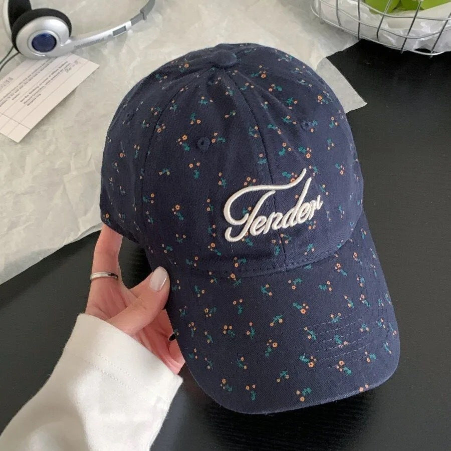 Versatile wide-brimmed