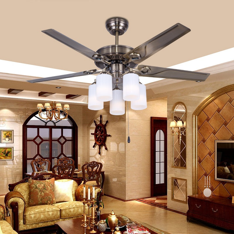 Vintage American Style Ceiling Fan with Light