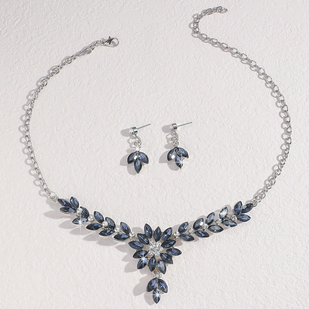Vintage Floral Alloy Necklace and Earrings Set