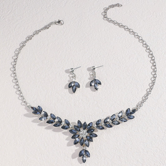 Vintage Floral Alloy Necklace and Earrings Set