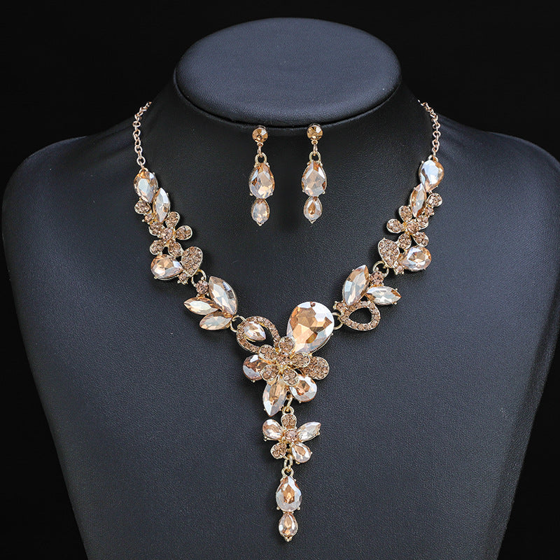 Vintage Floral Necklace and Earrings Set