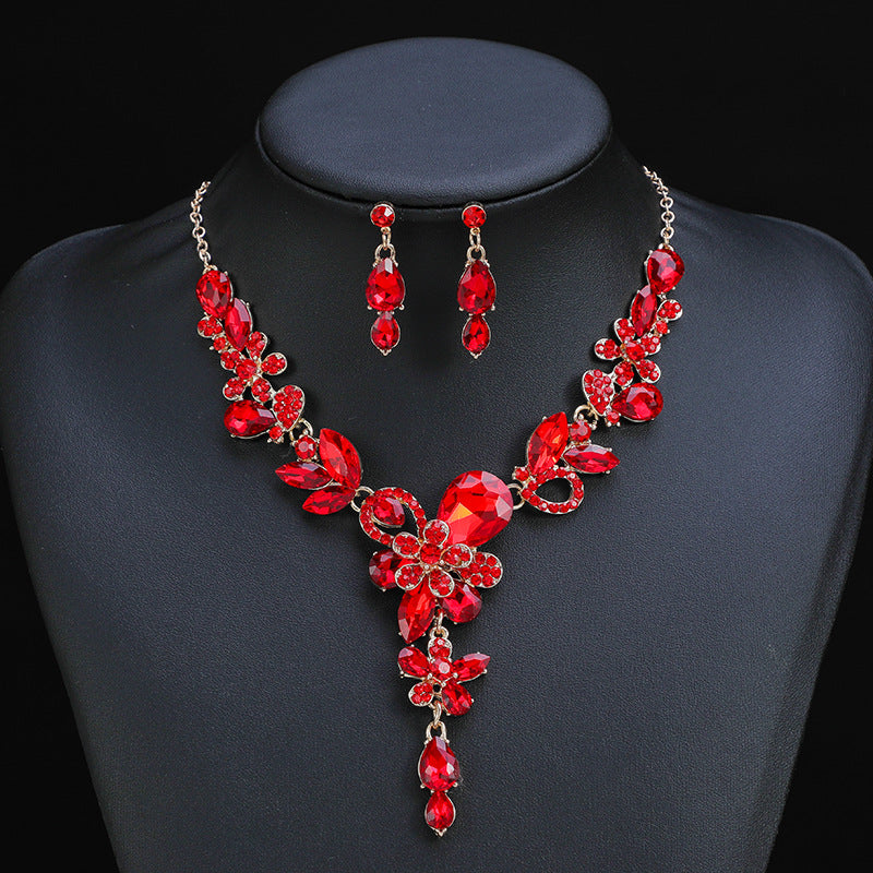 Vintage Floral Necklace and Earrings Set