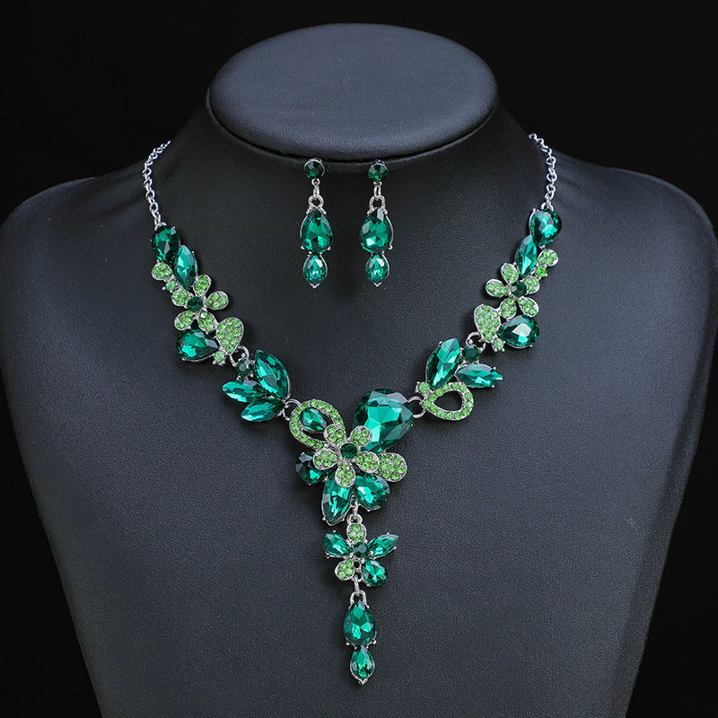 Vintage Floral Necklace and Earrings Set