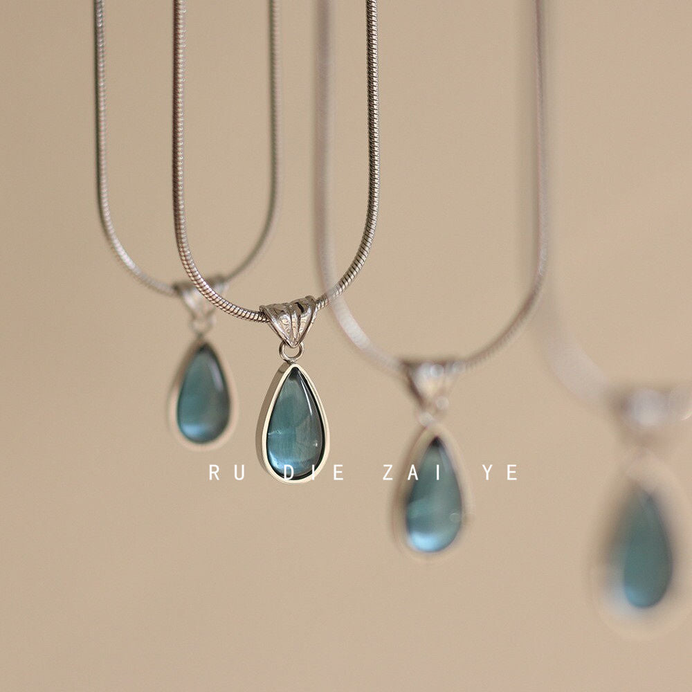 Vintage French Retro Titanium Steel Water Drop Pendant Necklace