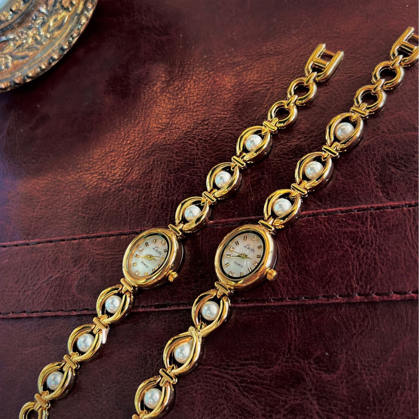 Vintage light luxury imitation pearl watch and elegant bracelet watch